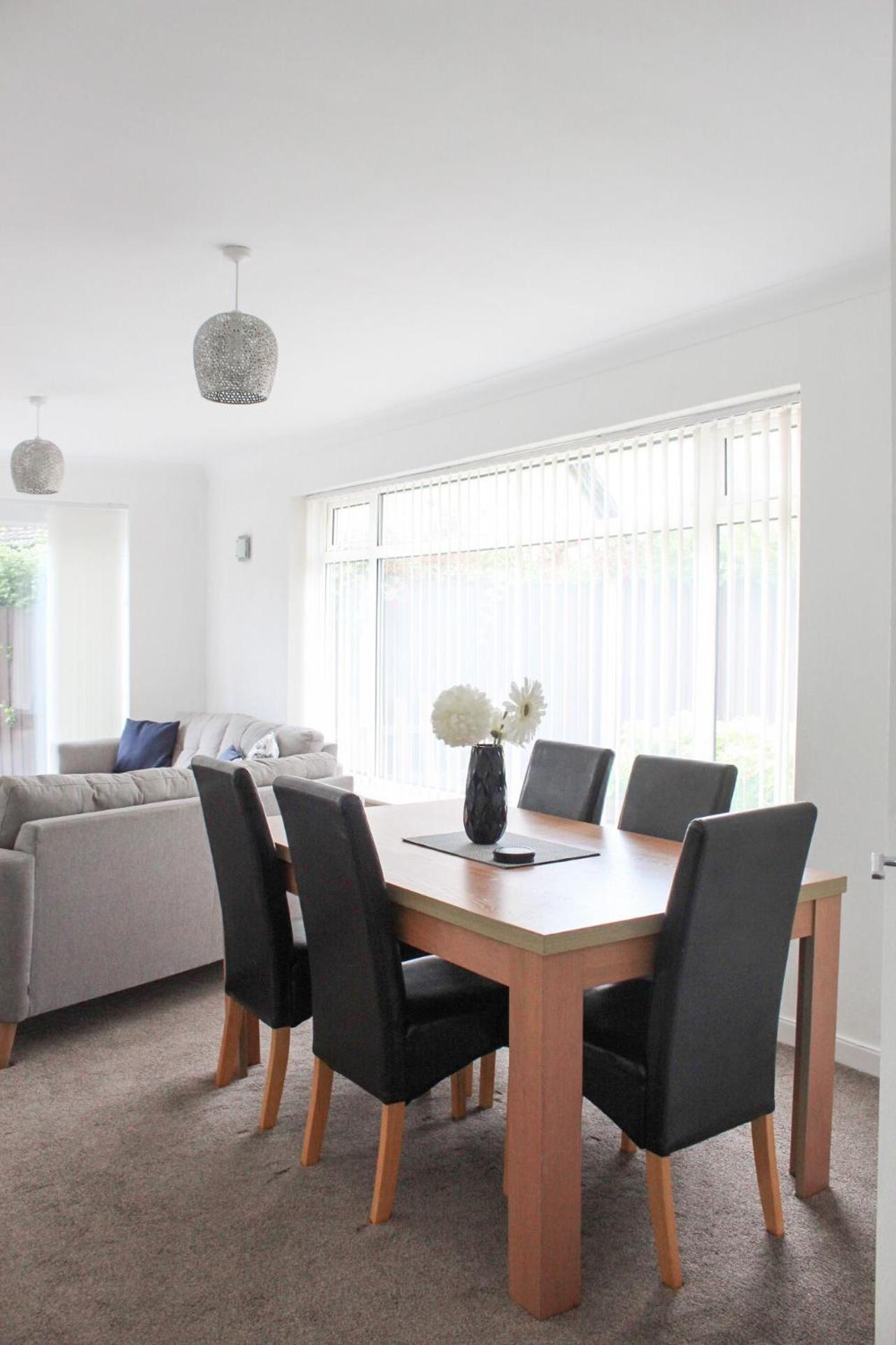 Lovely Bungalow Close To Beach Prestatyn Exterior foto